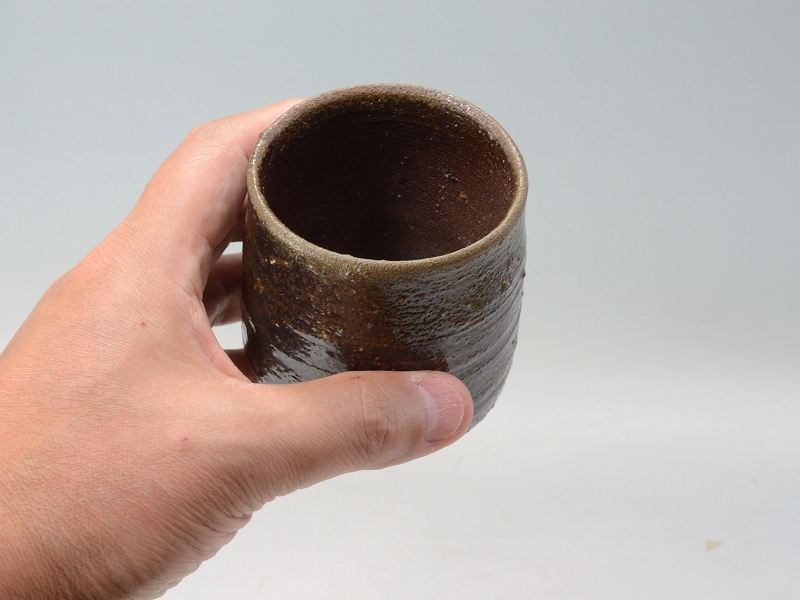 24148]湯呑（高力芳照）｜備前焼わかくさ